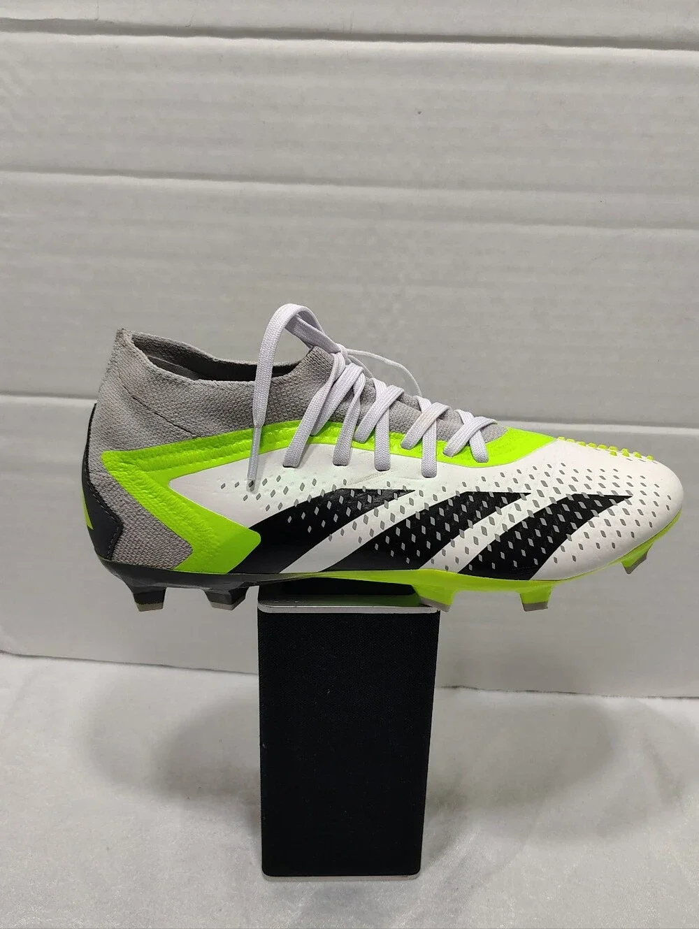 Adidas Predator Accuracy.2 FG, Men # 6.5 US Soccer Cleats